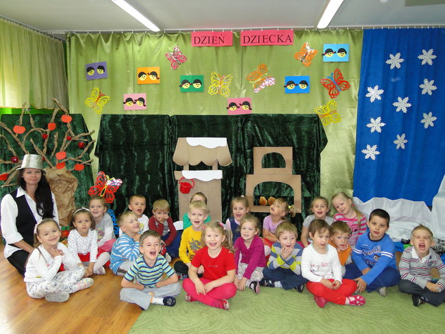 Nauczycielki zagrały dla przedszkolaków