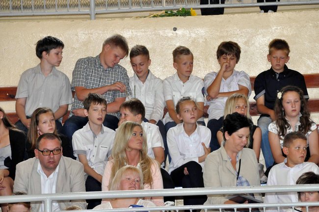 Łzy na pożegnanie szkoły