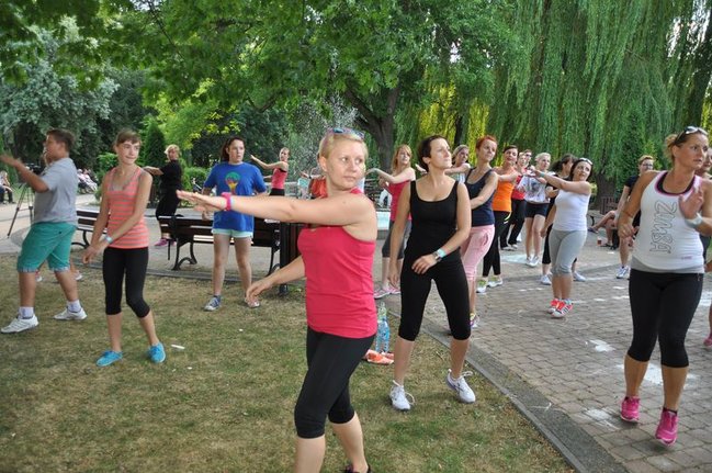 Zumba królowała w parku  - fotorelacja