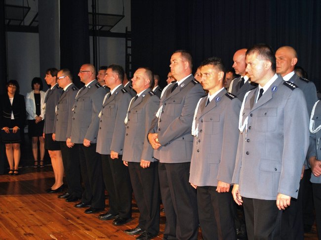 Awansowało 63 policjantów
