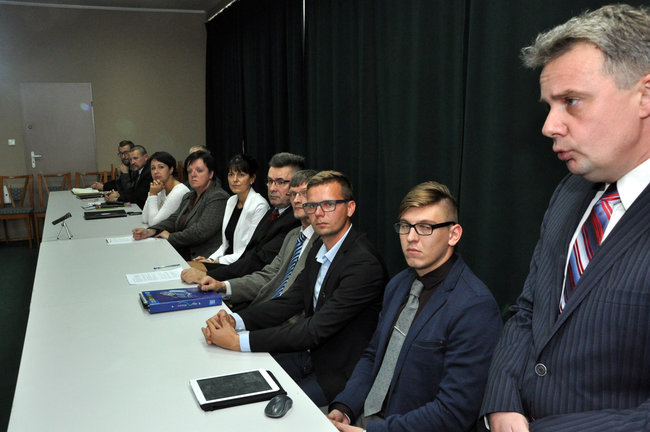 Mówią, że zaczyna się trzęsieniem ziemi