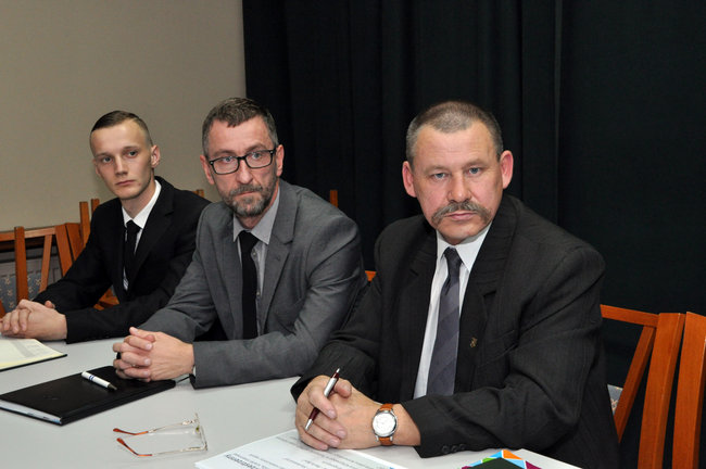 Mówią, że zaczyna się trzęsieniem ziemi