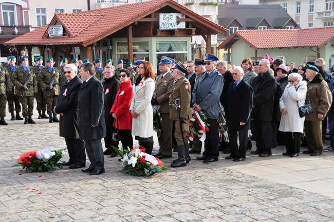 O niepodległości na rynku