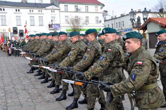 O niepodległości na rynku