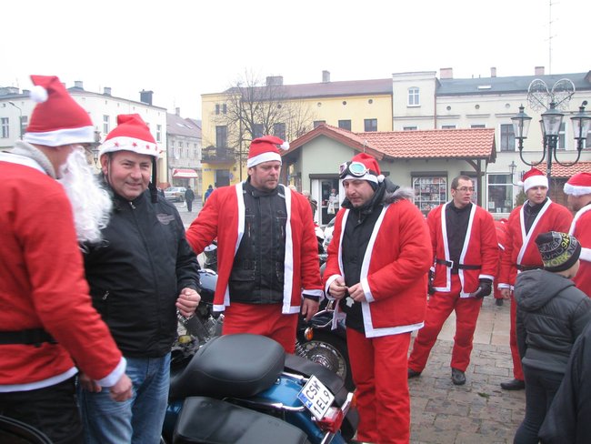 Mikołajki w biegu i na motocyklach