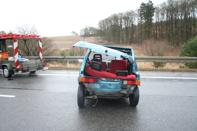 Pasażerka wypadła na drogę