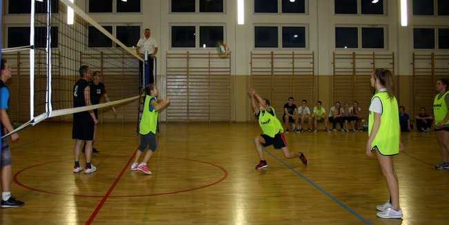 Sport  łączy  pokolenia w  Dwójce