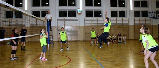 Sport  łączy  pokolenia w  Dwójce