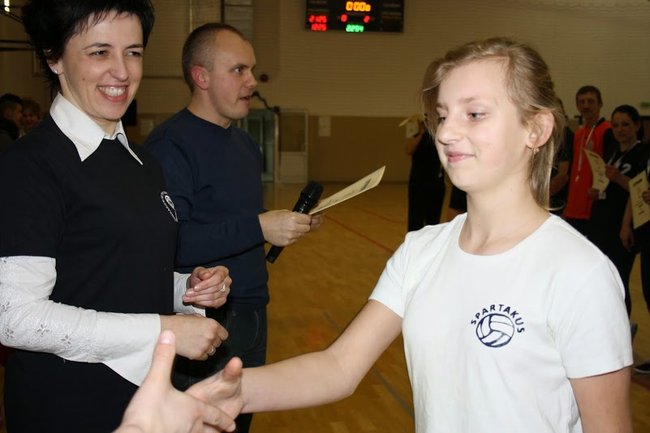 Sport  łączy  pokolenia w  Dwójce
