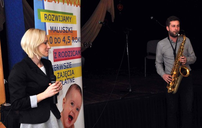 Maluchy zachwycone muzyką