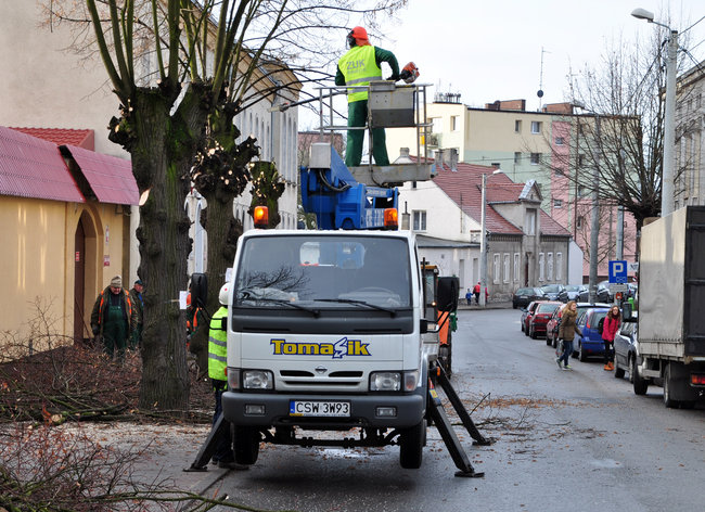 Żeby strażnicy poprawczaka mieli lepszą widoczność