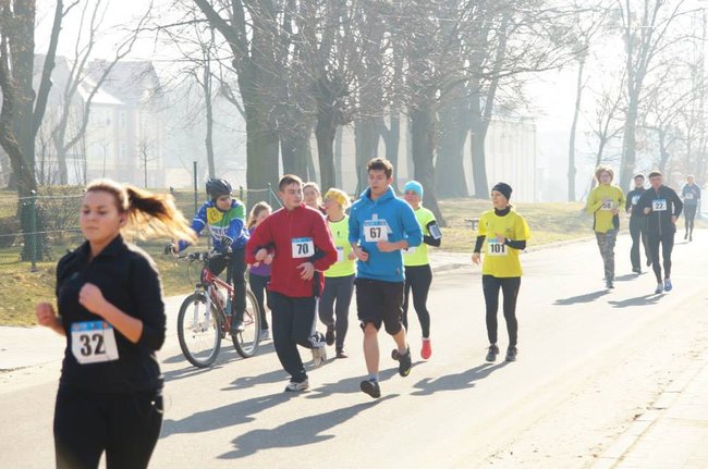 W niedzielę pobiegnij albo przemaszeruj 5 km