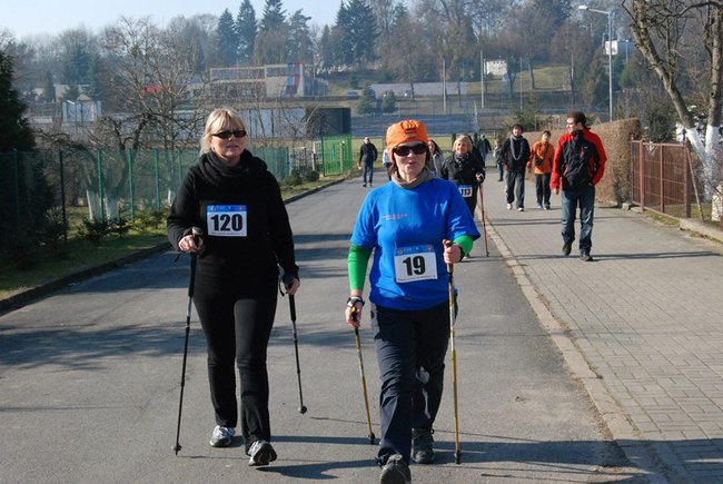 W niedzielę pobiegnij albo przemaszeruj 5 km