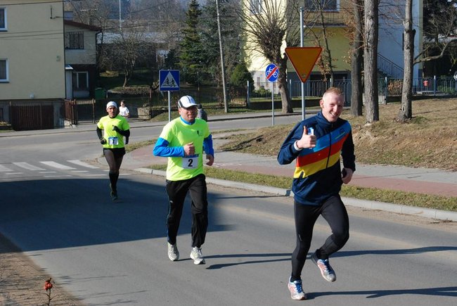 W niedzielę pobiegnij albo przemaszeruj 5 km