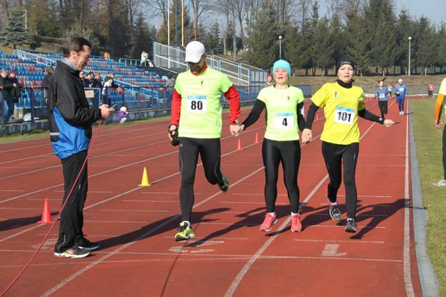 W niedzielę pobiegnij albo przemaszeruj 5 km