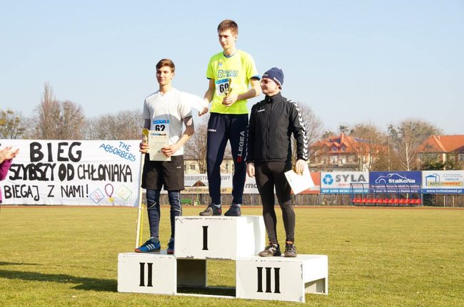 W niedzielę pobiegnij albo przemaszeruj 5 km