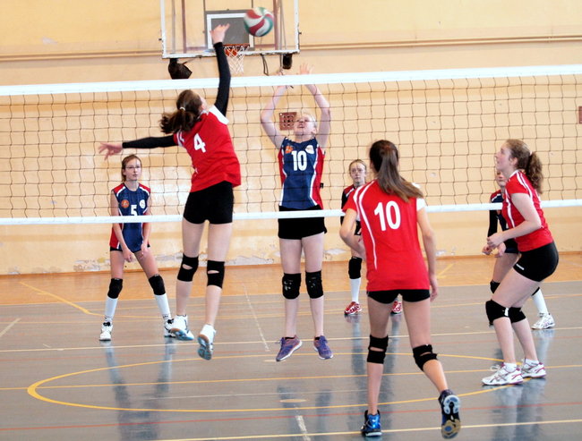 Brąz siatkarek z ?Ósemki?