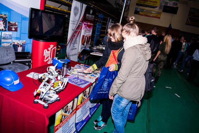 70 wystawców na targach edukacyjnych