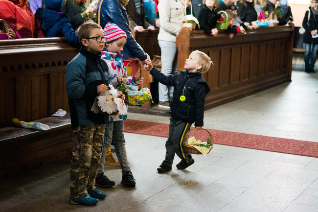 Święcenie pokarmów w kościele św. Boboli ZDJĘCIA