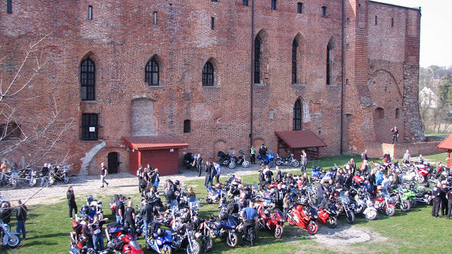 Głośny początek sezonu