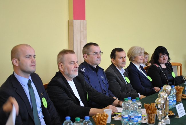 Bezpieczny trzecioklasista na drodze