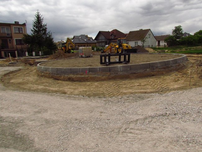 Jak idzie budowa ronda?