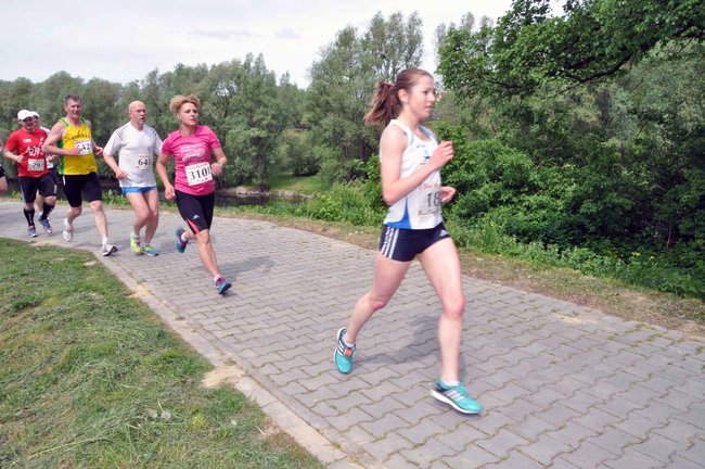 Biegacze na pierwszym okrążeniu ? ZDJĘCIA