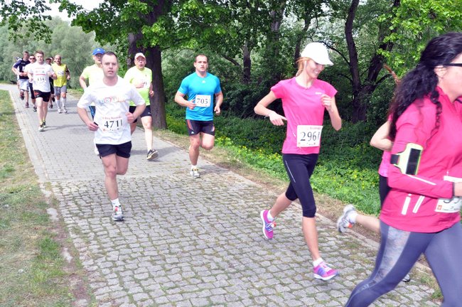 Biegacze na pierwszym okrążeniu ? ZDJĘCIA