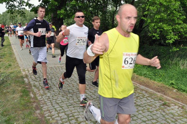 Biegacze na pierwszym okrążeniu ? ZDJĘCIA