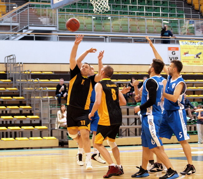 Ścisk w tabeli jest coraz większy