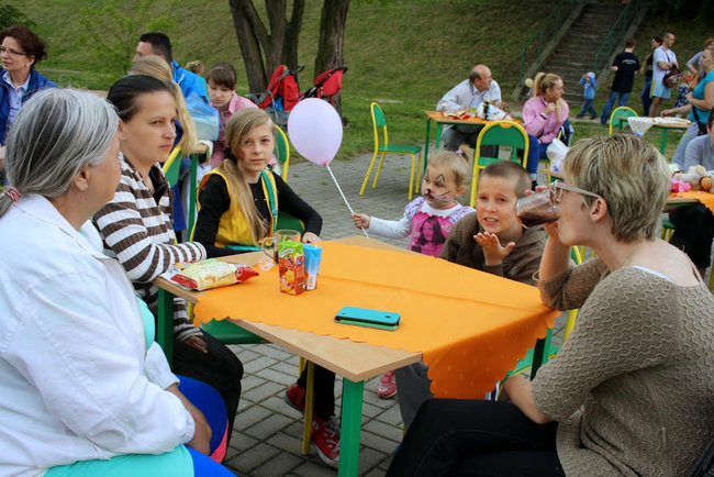 Festyn z ?Pszczółką Mają?