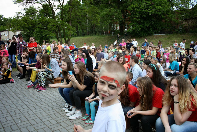 Festyn z ?Pszczółką Mają?