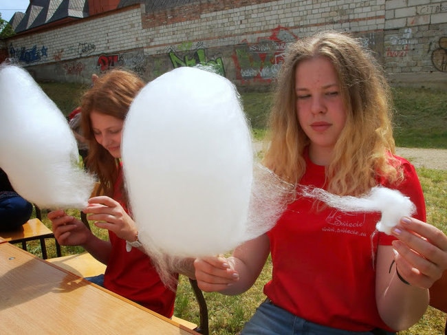 Festyn z ?Pszczółką Mają?