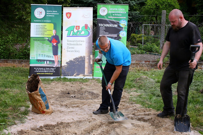 Festyn z ?Pszczółką Mają?