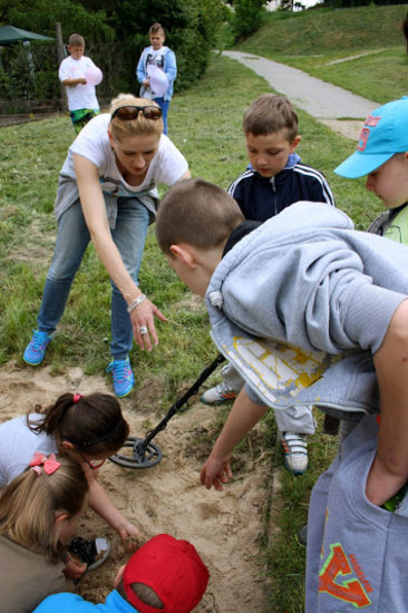 Festyn z ?Pszczółką Mają?