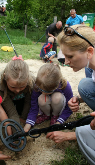 Festyn z ?Pszczółką Mają?