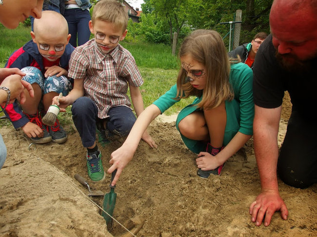 Festyn z ?Pszczółką Mają?