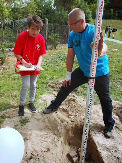 Festyn z ?Pszczółką Mają?