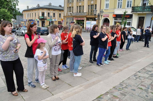 Głośna muzyka na rynku