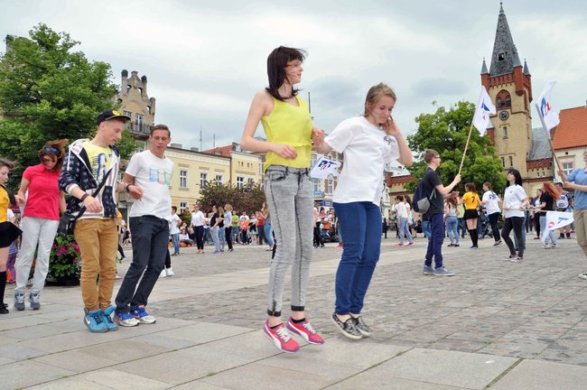 Głośna muzyka na rynku