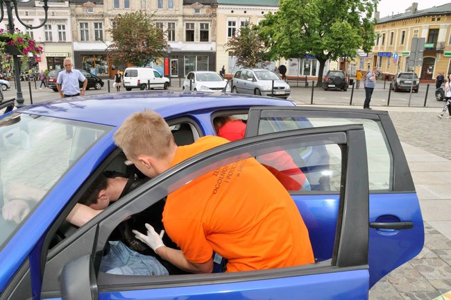 Głośna muzyka na rynku