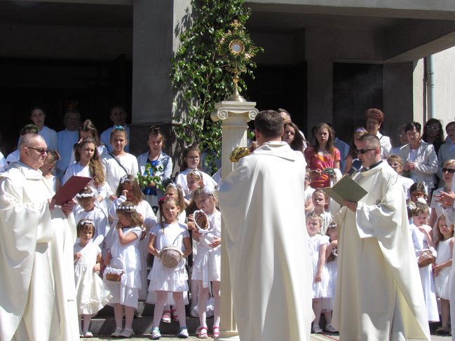 Boże Ciało 2015- relacja z Marianek i krótka historia