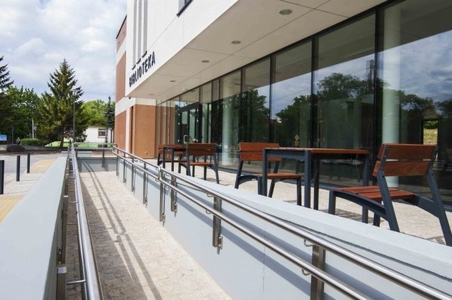 Biblioteka na ukończeniu