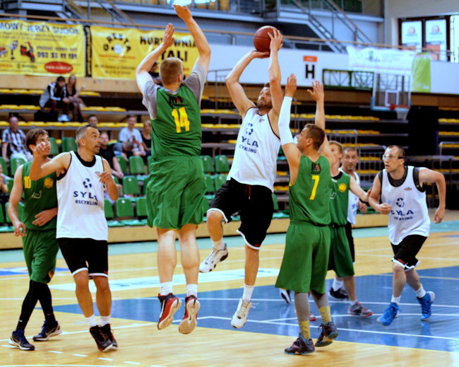 Syla i MSI Telekom zagrają w finale