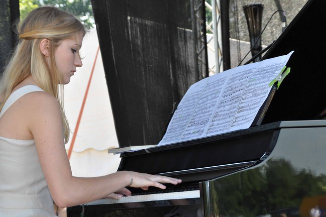 Wczoraj piknik symfoniczny, dziś bitewnie pod zamkiem