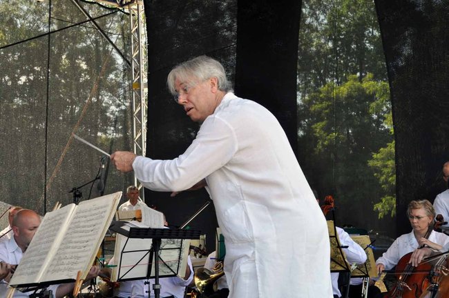 Wczoraj piknik symfoniczny, dziś bitewnie pod zamkiem