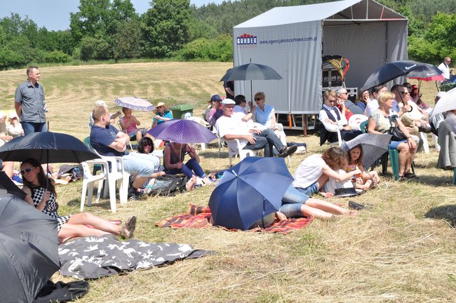 Wczoraj piknik symfoniczny, dziś bitewnie pod zamkiem