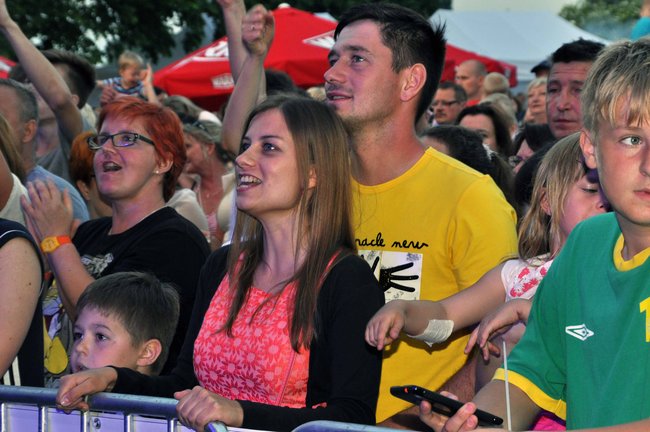 De Mono przypomniało szlagiery