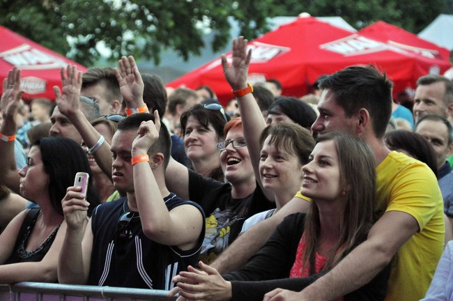 De Mono przypomniało szlagiery