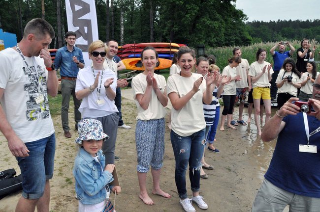 Kajaki z tektury - pomysł na współpracę przemysłu z uczelniami